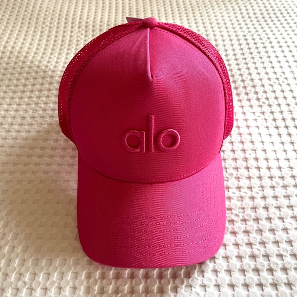 ALO Yoga | Accessories | New Alo Yoga District Trucker Hat Pink